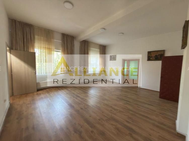 CASA INDIVIDUALA CU POTENTIAL COMERCIAL – CATELU, STRADA INDEPENDENTEI - 17
