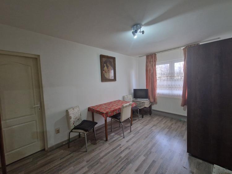 Apartament 2 camere, 38 mp, zona Traian