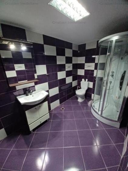 VILA D+P+2, FINISAJE CALITATE SUPERIOARA, zona Centrala, Mobilata