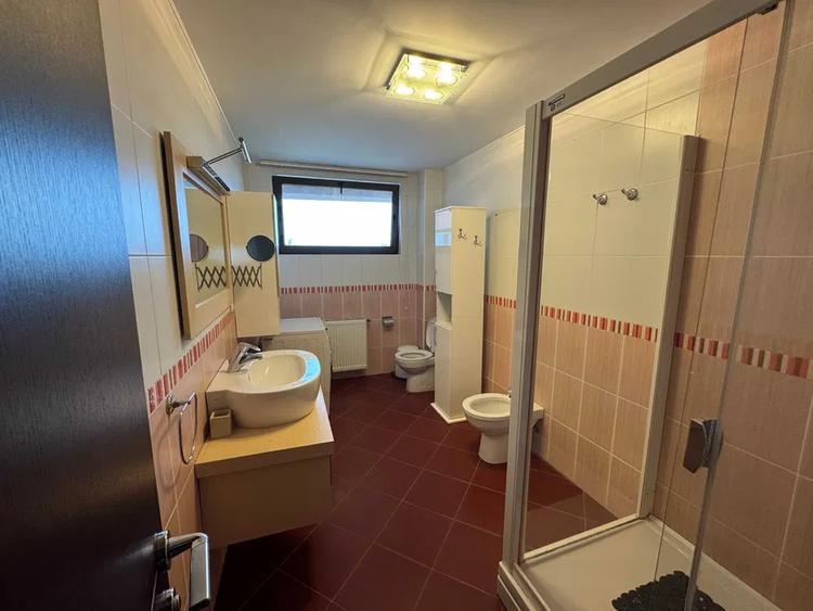 Sisesti | 2 Camere | Decomandat | Cntrala | Terasa