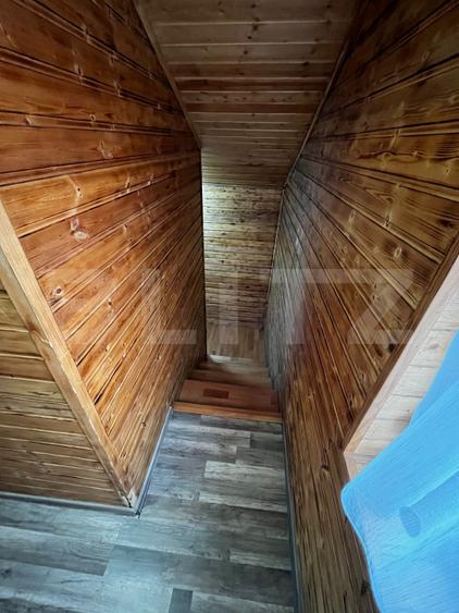 Cabană cu 3 dormitoare, 3 băi, terasă și teren de 400 mp în Băile Figa