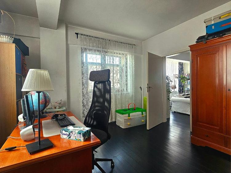 Apartament 3 camere luminos, pe stradă de case – bloc P+2+M | Centrală termica