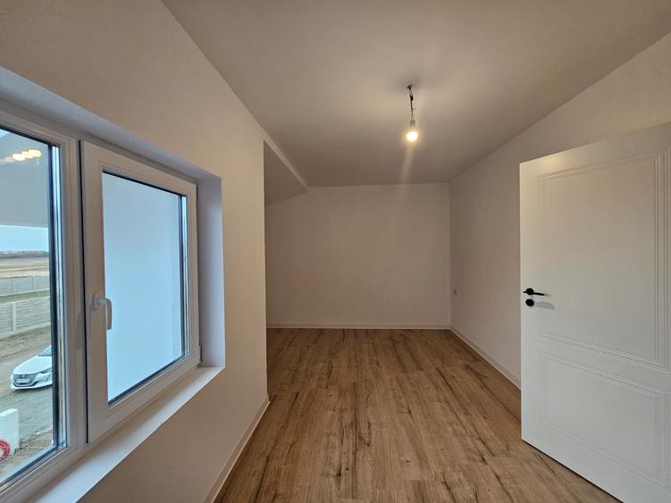Duplex nou, P+M, Moșnița Veche, finisaje moderne, comision 0%