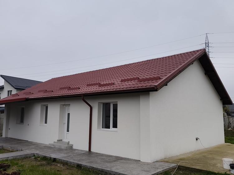 FARA COMISIOANE aproape de asfalt casa cu 3 camere PARTER pod terasa camera tehn