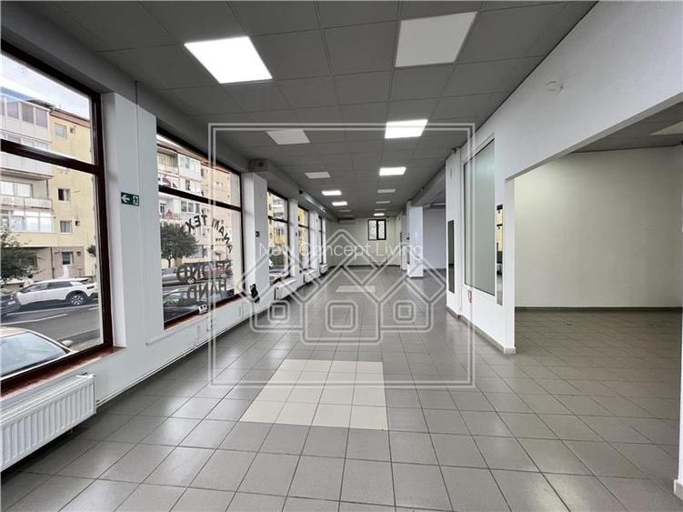 Spatiu comercial cu vitrina la strada - 177 mp - finisat la cheie - 13