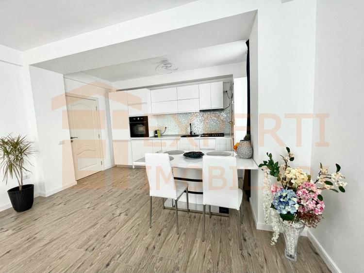 Apartament 2 camere de vânzare în Mamaia Nord, mobilat și utilat complet