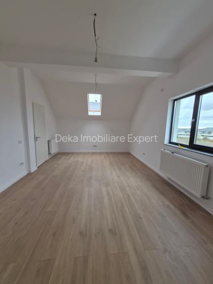 Vilă elegantă cu 5 camere si 3 bai + mansarda + garaj  – Zona Cristalului - 29