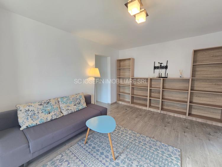 Apartament renovat si mobilat, langa sediul ANAF Piata 700 - 2