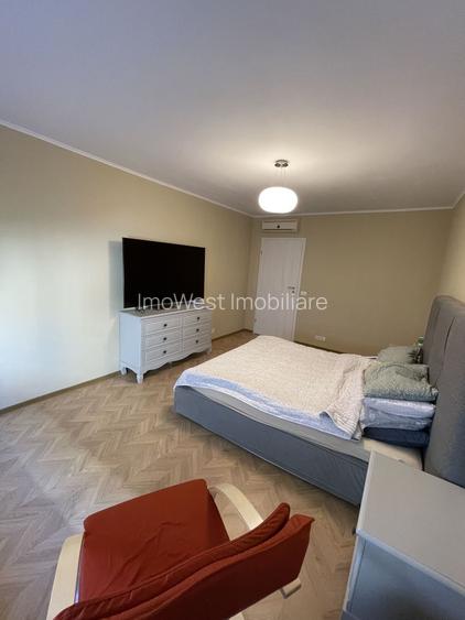 Piața Sf. Gheorghe | Decomandat | Renovat | Centrală proprie | Boxă 16 mp - 6