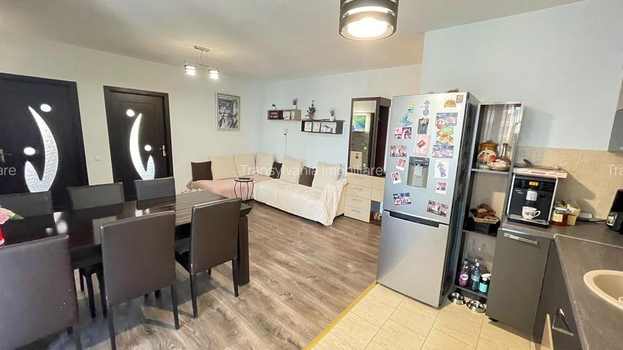 Apartament Modern De Vanzare | 2 Dormitoare | Parcare | Balcon x 2 | Etaj 2/3 - 6