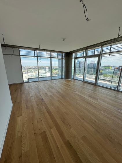| Up-Site | 172 mp | View Panoramic |