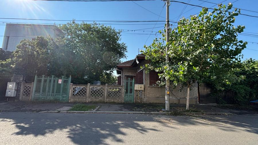 Teren + casa Bucuresti 500 mp.
