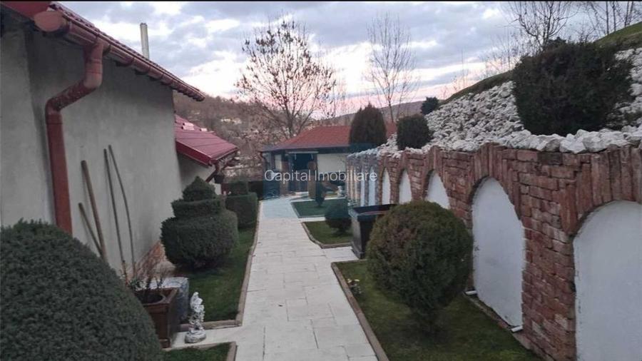 House for sale 30km from Sinaia - 11