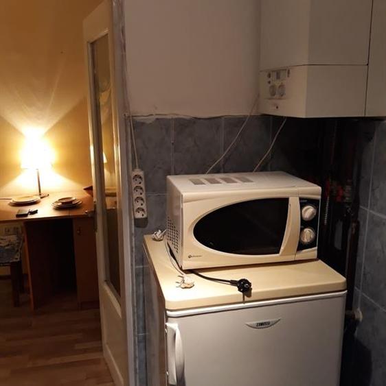 Ap de 1 Cam Manastur zona McDonald's - 340 Euro