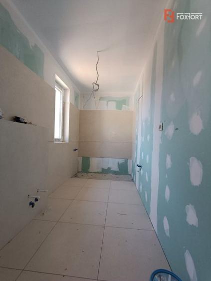 Duplex, 4 camere, 115 mp, toate utilitatile, la asfalt, in Chisoda - ID V3557