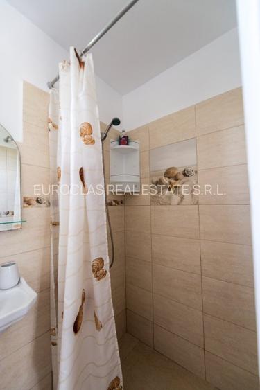 Exclusiv! Pensiune 6 camere - Vama Veche - Centru - 239.000 euro (Cod E8) - 43