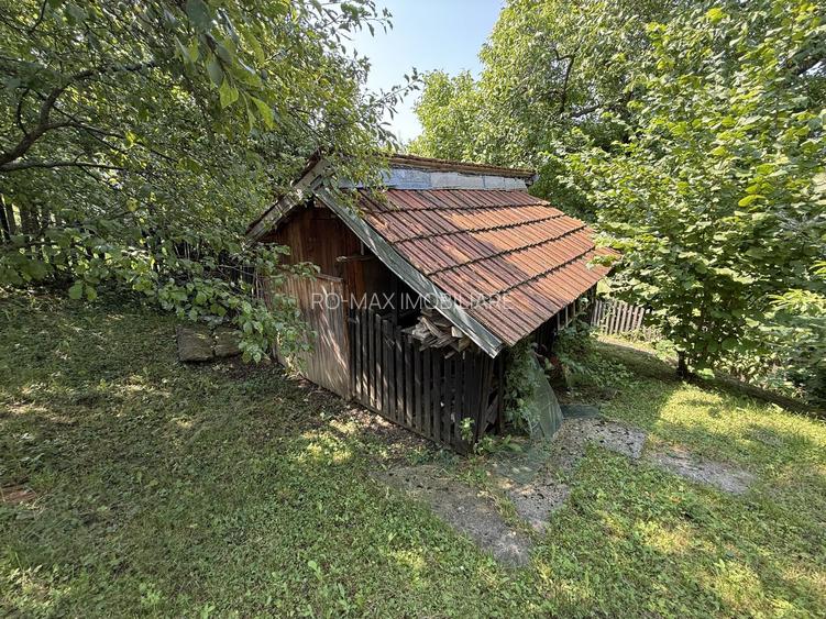 Casă parter+mansarda 80 mp+ teren intravilan 476 mp Sotrile Prahova ! - 23