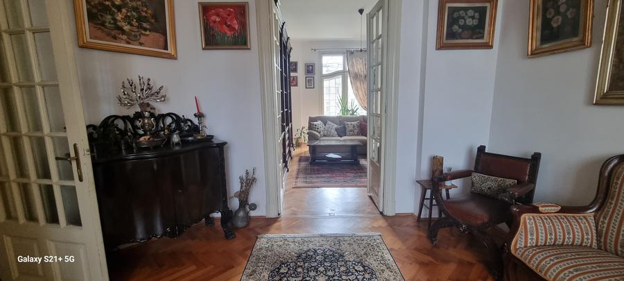 Apartament 4 camere Calea Victoriei- Dacia ( Universitatea de Arte)