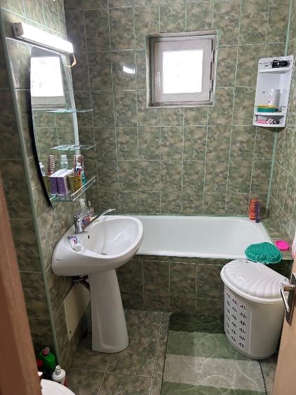 Apartament decomandat, 3 camere, Calea București- Mall