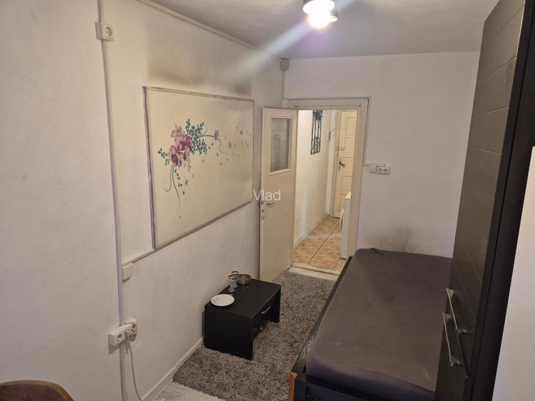 Proprietar direct, vand garsoniera in complexul studentesc, et , 18 mp, B-dul Er - 2