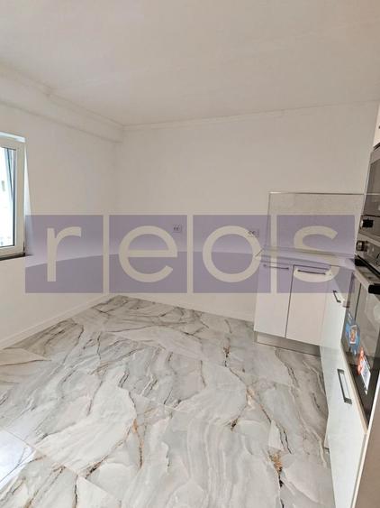 VANZARE 4 CAMERE DECOMANDAT -DECEBAL