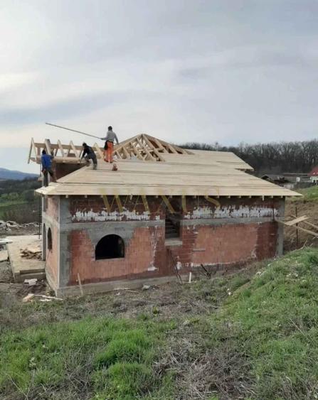 Casa la Rosu.20 Arii de teren,Valea budacului