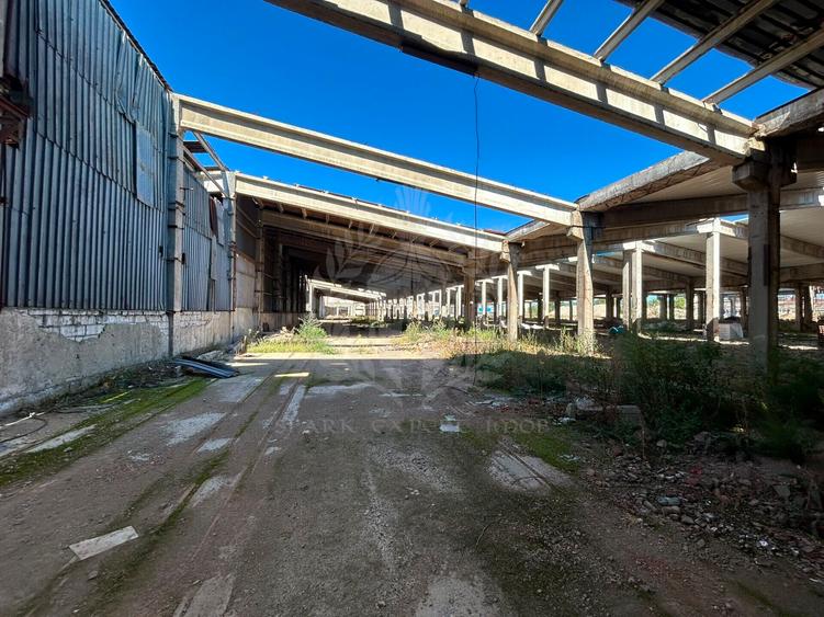 HALA INDUSTRIALA// PLATFORMA FOSTA FABRICA DE CARAMIDA PLEASA