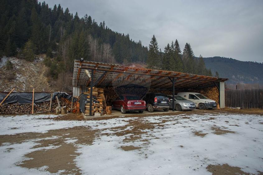 De vanzare| Hala industriala + teren, post trafo propriu, Borca, Neamt