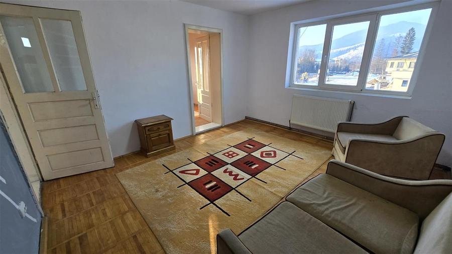 Apartament 3 camere Suceava Molid De Vanzare!