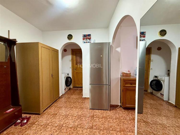 Apartament cu 2 camere decomandat, etaj 2  - Canta - 3