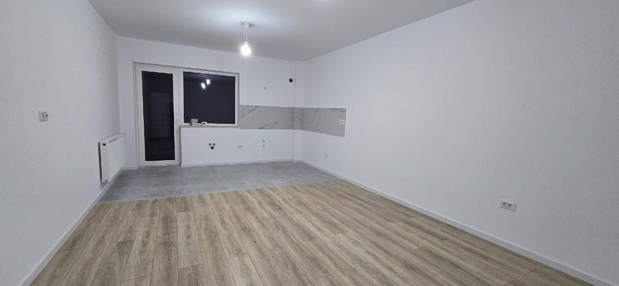 Ap. 2 camere Tractorul - Ozone Resedince – etaj 2, balcon, direct proprietar