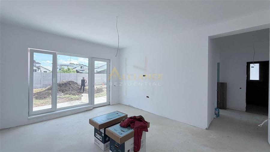 Casa individuala- 4 camere - 2 bai - 450 metri teren