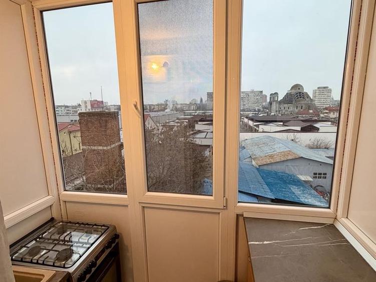 Apartament 3 camere Craiovita noua, bloc nou, loc parcare