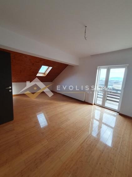 Apartament de trei camere la intrare in Bran