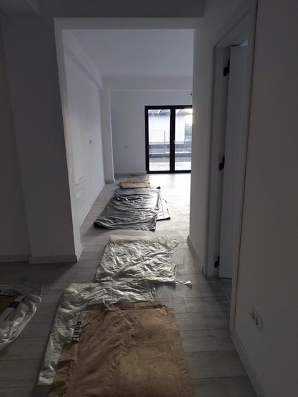 FARA COMISIOANE in Gulia casa cu 4 camere 2 bai terasa PARTER+pod placa la cheie