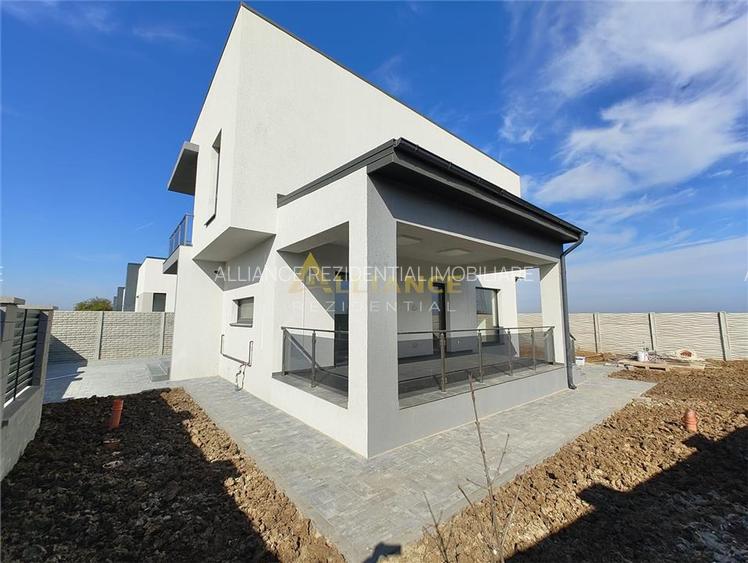 Casa moderna - P+1E,- 3 dormitoare - 115 mp utili - teren 560 mp - 4