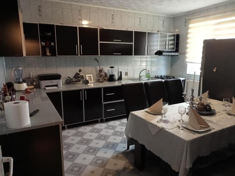 EFORIE SUD VILA P+E TEREN 330 MP DESCHIDERE 15 ML PRET 255.000 EURO