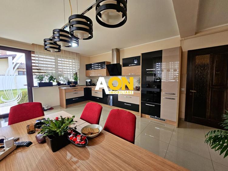 Casa 5 camere, 870 mp teren, mobilata, utilata, zona Cetate