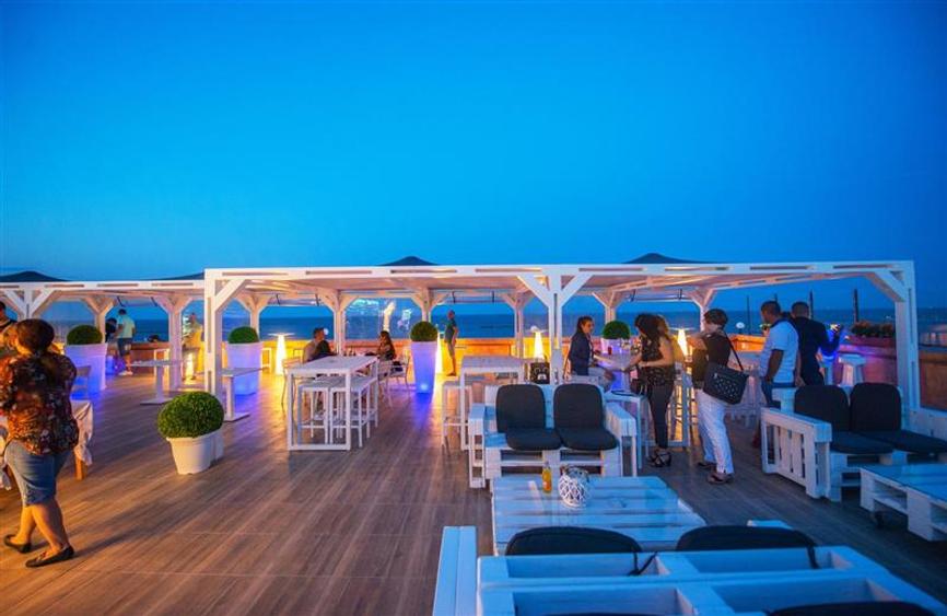 VANZARE HOTEL 4* IN MAMAIA, ZONA CAZINO