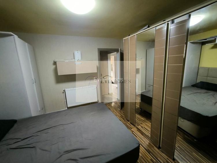 3 camere / 2 bai/ etaj 2 /  Intre Lacuri - 5
