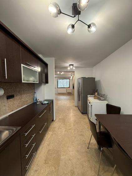 Apartament 3 camere zona Cazino, vedere la mare