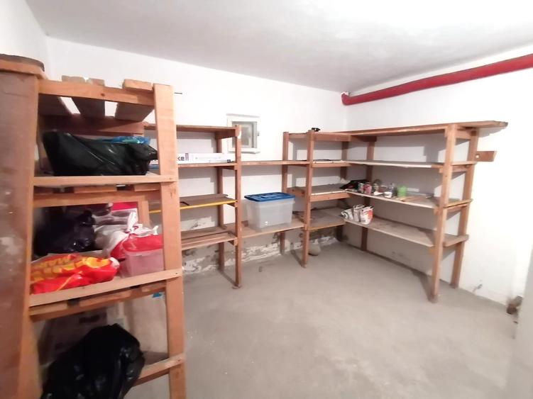 Apartament cu cinci camere in vila, zona Centrul Vechi