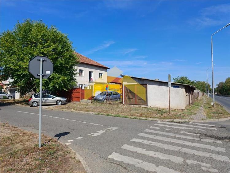 CASA DE VANZARE-SUBCETATE-PE COLT-TEREN 932mp
