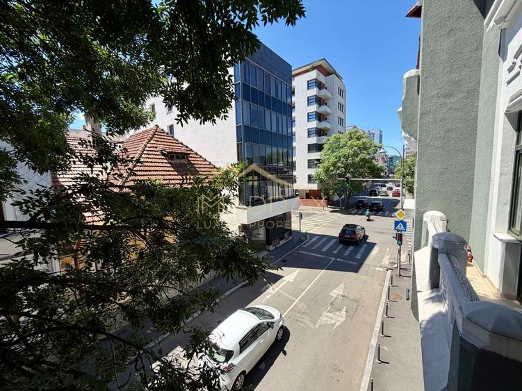 Birou cu 5 camere Unic *160mp* // Zona Eminescu- Polona