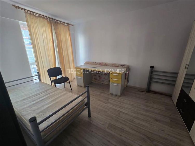 Apartament Nou 3 camere  de vanzare  Valea Lupului - 2