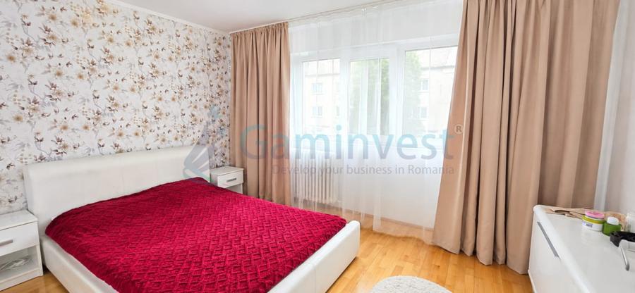 Apartament cu 3 camere de vanzare in Oradea, cartier Nufarul