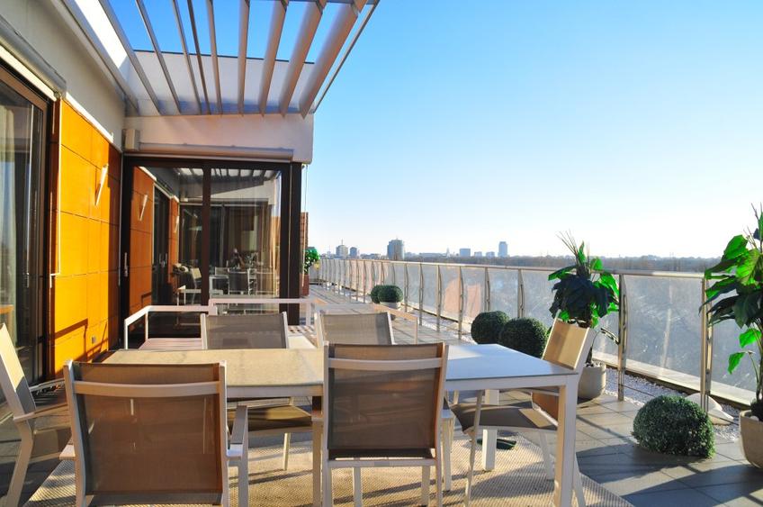PENTHOUSE UNICAT vedere parc si la lac Herastrau