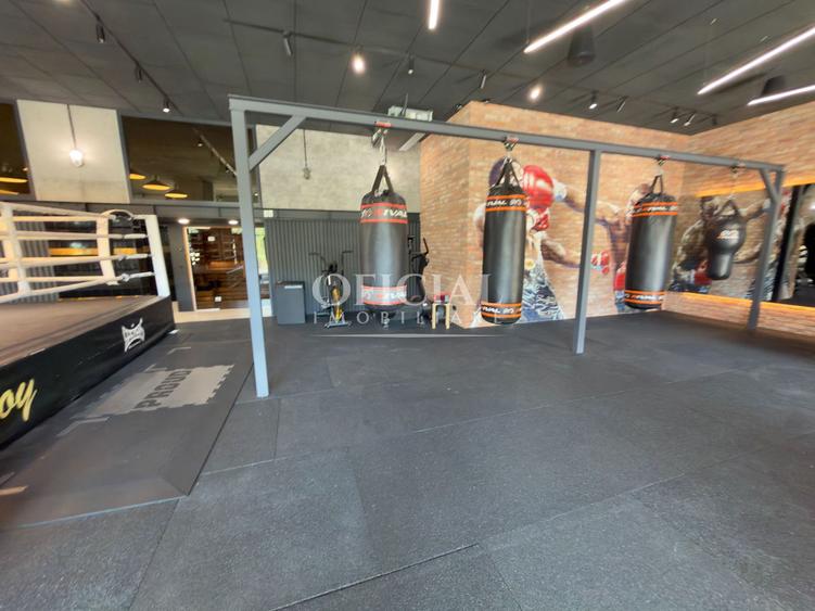 Sala de Box la Cheie | 205 m2 | 11 locuri Parcare | Zona Vivo Bmw