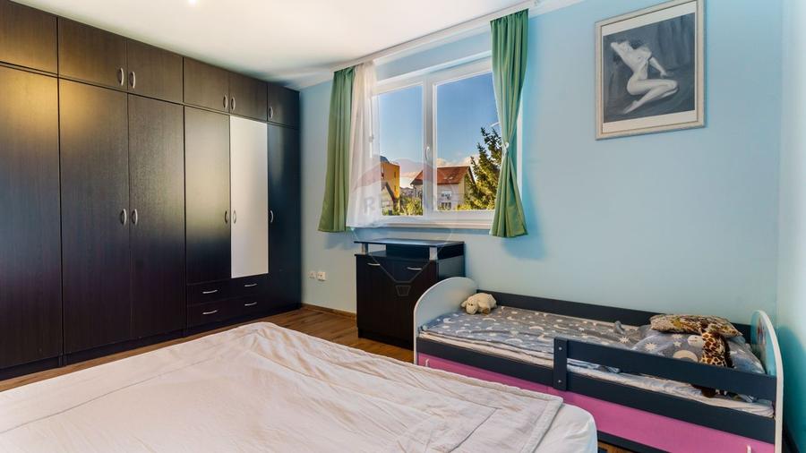 Apartament cu 4 camere de închiriat în vila, zona Gheorgheni