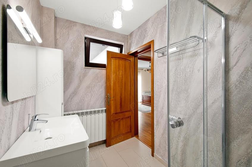 Vila P+1+pod  Chercea 4 cam Totul nou Teren=250 mp mobilata si utilata